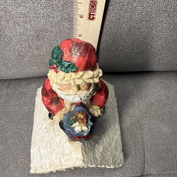 Santa on Rooftop Chimney Wind Up Musical Figure Christmas - Picture 8 of 9